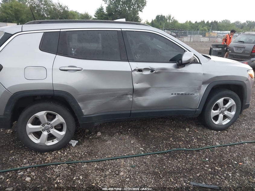2018 Jeep Compass Latitude 4X4 VIN: 3C4NJDBB4JT150335 Lot: 45671004
