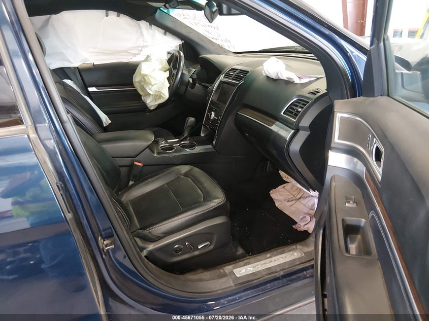 2016 FORD EXPLORER auction photo 5