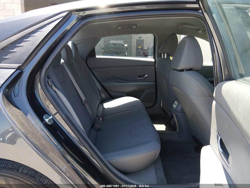 2021 HYUNDAI ELANTRA auction photo 8