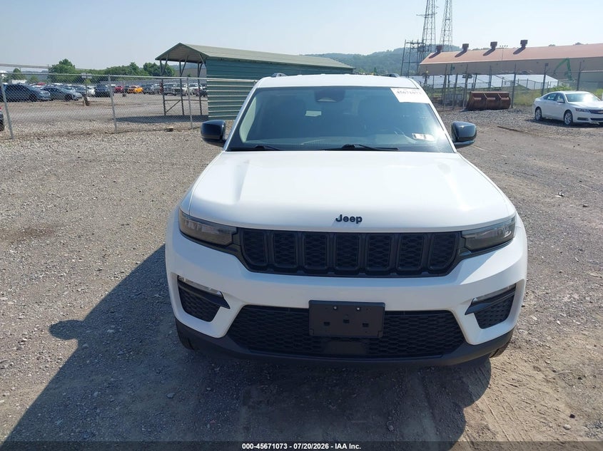 2023 Jeep Grand Cherokee Limited 4X4 VIN: 1C4RJHBGXP8742981 Lot: 45671073