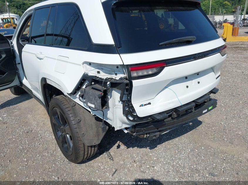 2023 Jeep Grand Cherokee Limited 4X4 VIN: 1C4RJHBGXP8742981 Lot: 45671073