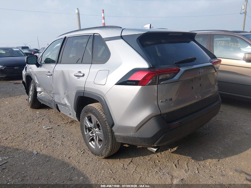 2022 TOYOTA RAV4 auction photo 3