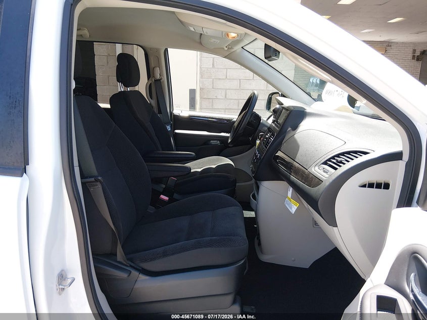2018 DODGE GRAND CARAVAN auction photo 5