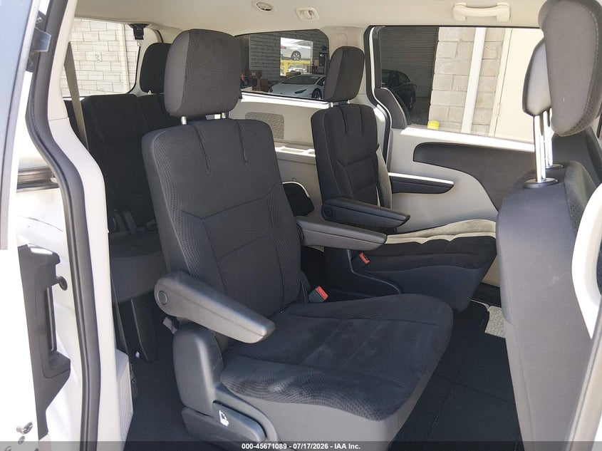 2018 DODGE GRAND CARAVAN auction photo 8