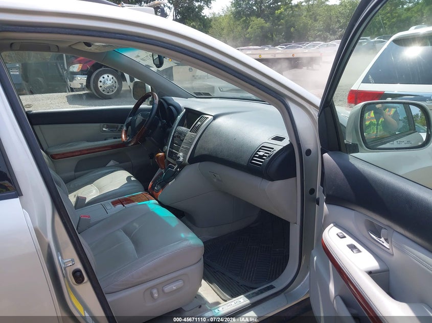 2004 LEXUS RX 330 auction photo 5