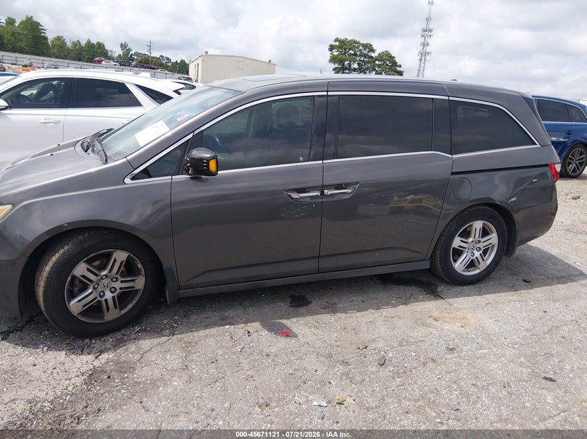 2013 Honda Odyssey Touring/Touring Elite VIN: 5FNRL5H90DB013272 Lot: 45671121