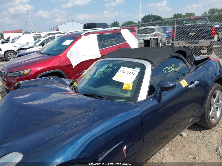 2008 Pontiac Solstice Gxp VIN: 1G2MF35X98Y112188 Lot: 45671151
