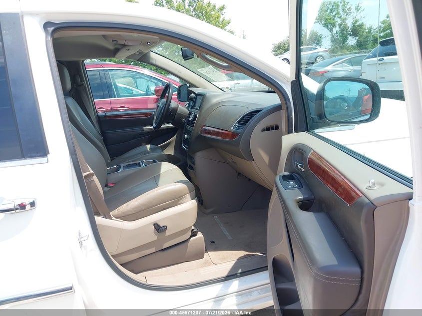 2012 Chrysler Town & Country Touring-L VIN: 2C4RC1CG5CR170863 Lot: 45671207