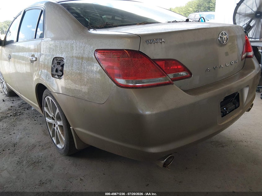 2006 TOYOTA AVALON auction photo 6