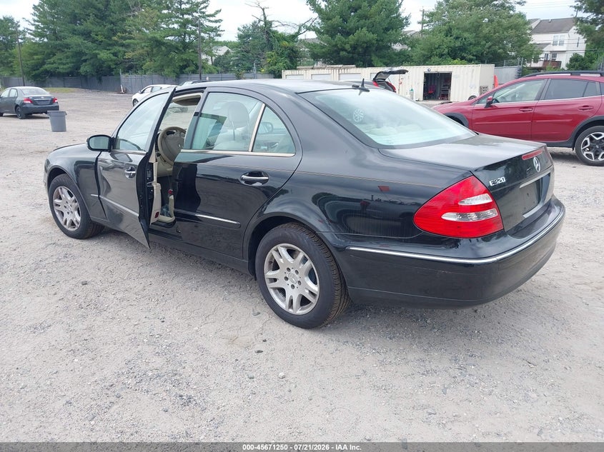 2004 Mercedes-Benz E 320 VIN: WDBUF65J54A581224 Lot: 45671250