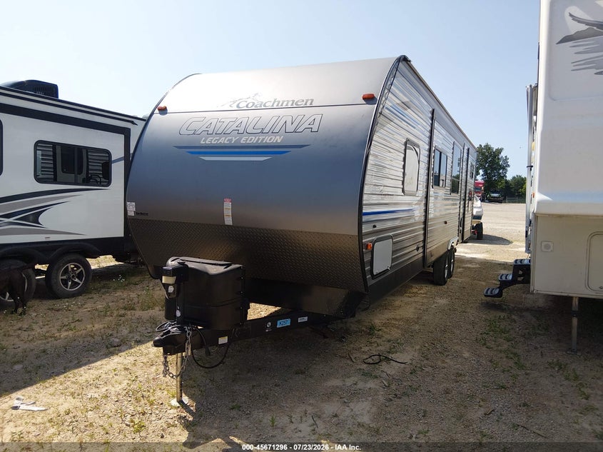 2020 COACHMEN CATALINA auction photo 2