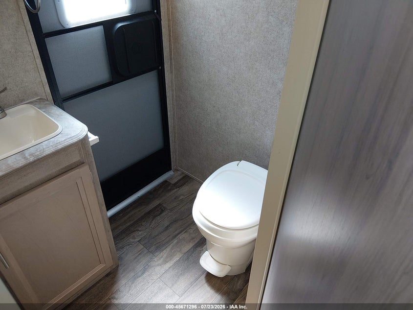 2020 COACHMEN CATALINA auction photo 8