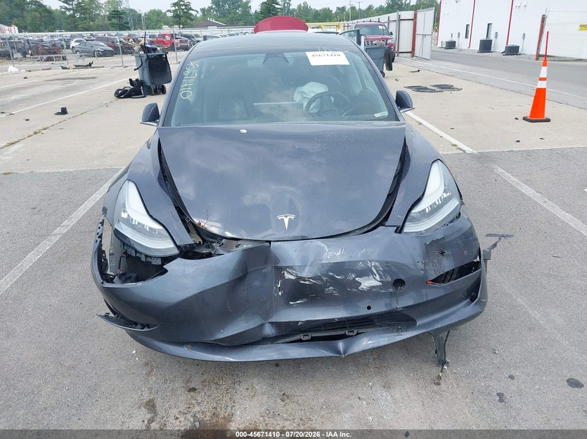 2019 Tesla Model 3 Long Range/Mid Range/Standard Range/Standard Range Plus VIN: 5YJ3E1EA6KF411039 Lot: 45671410