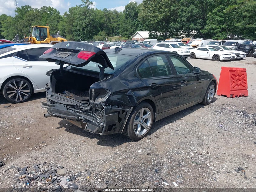 Vin: wba3b1c56dfu62728, lot: 46170019, bmw 320i 20134
