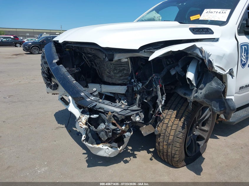 2022 RAM 1500 auction photo 6