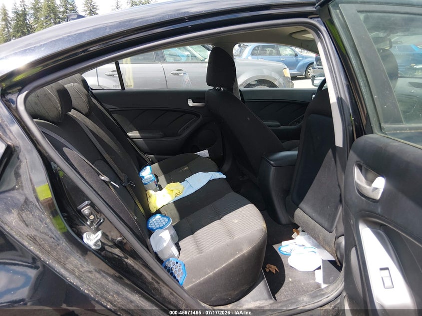 2017 KIA FORTE auction photo 8
