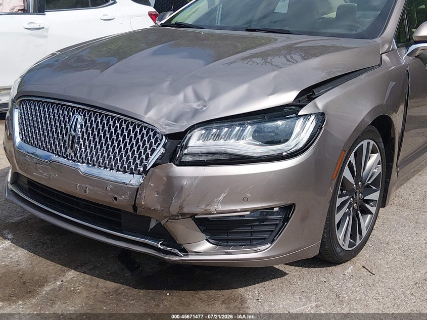 2019 LINCOLN MKZ HYBRID auction photo 6