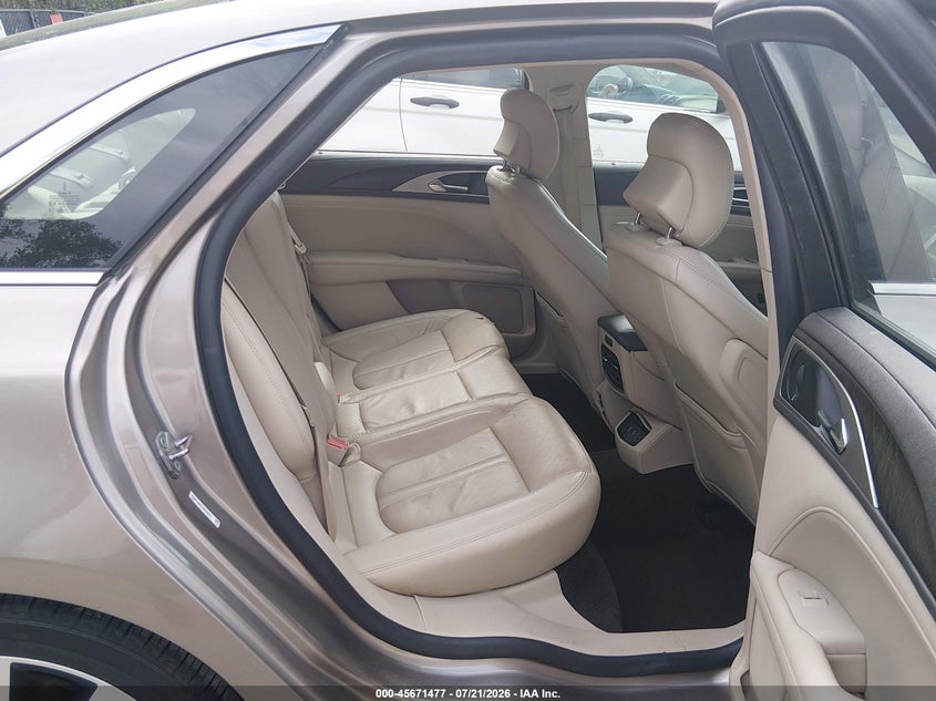 2019 LINCOLN MKZ HYBRID auction photo 8