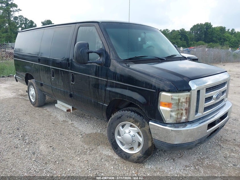 2013 Ford E-350 Super Duty