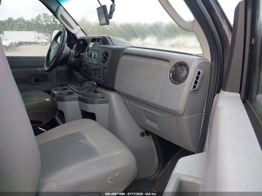 2013 FORD E-350 SUPER DUTY auction photo 5