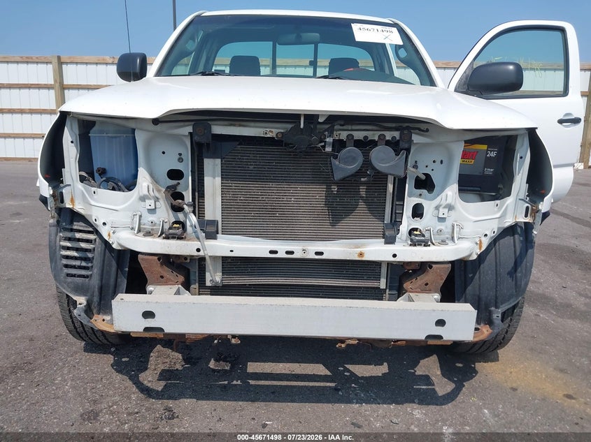 2005 TOYOTA TACOMA auction photo 6