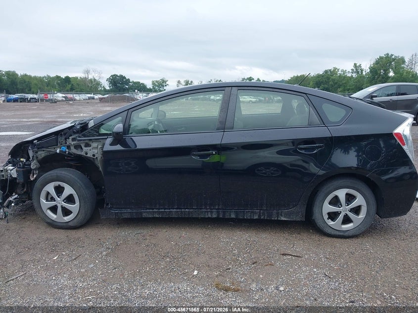 2015 Toyota Prius Two VIN: JTDKN3DUXF1915921 Lot: 45671565