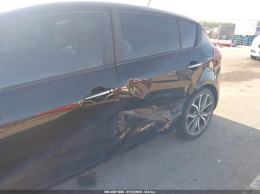 2017 KIA FORTE auction photo 6