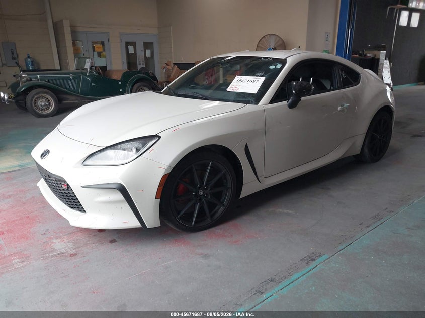 TOYOTA GR86 2024 VIN JF1ZNBE16R8760430