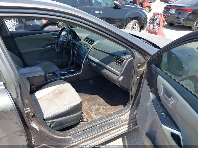 TOYOTA CAMRY - zdjęcie 5