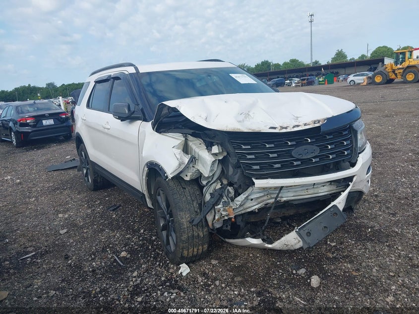 Vin: 1fm5k8d80hgb84241, lot: 46170391, ford explorer xlt 2017 img_1