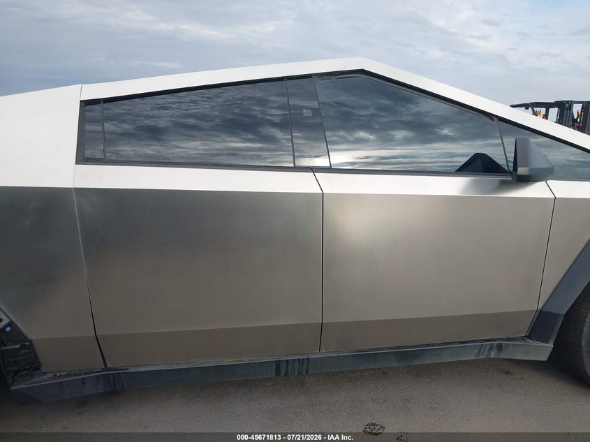 2025 Tesla Cybertruck All-Wheel Drive VIN: 7G2CEHED5SA073419 Lot: 45671813