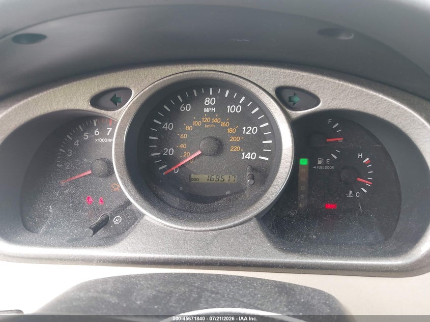 2001 TOYOTA HIGHLANDER auction photo 7