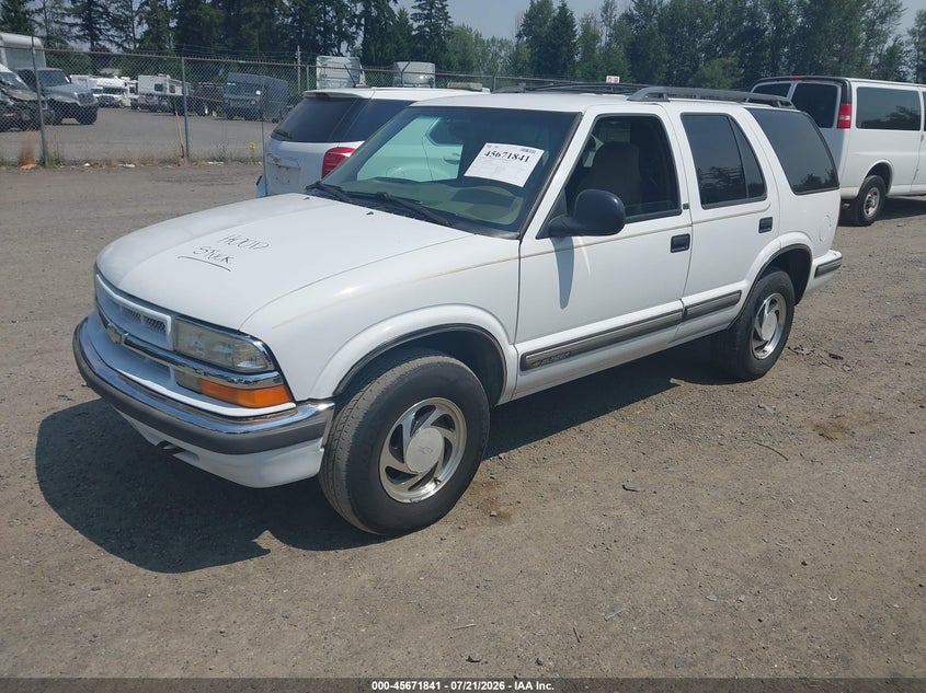 1998 CHEVROLET BLAZER auction photo 2