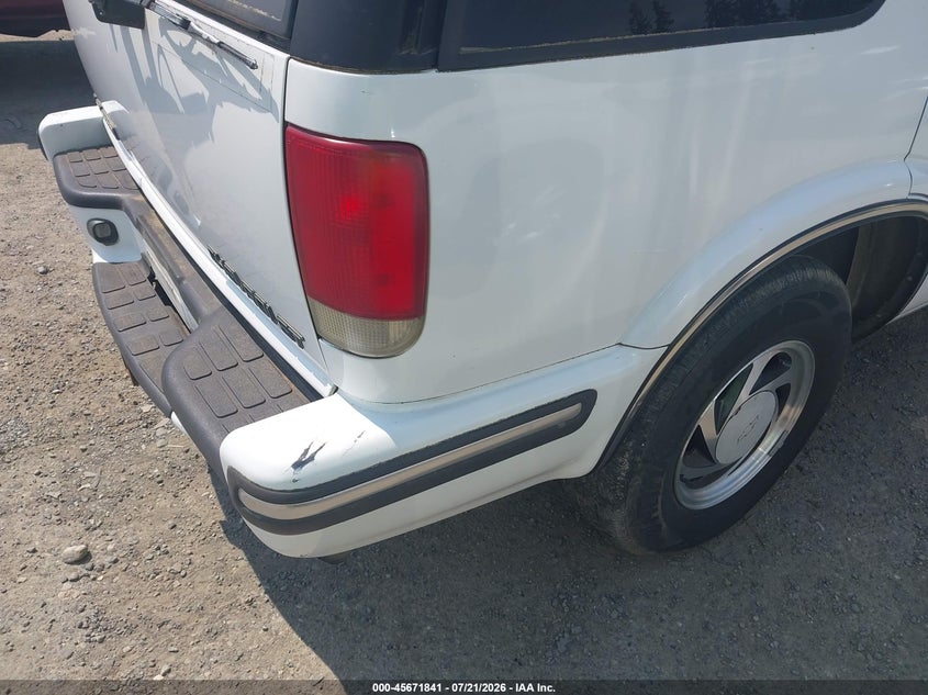 1998 CHEVROLET BLAZER auction photo 6
