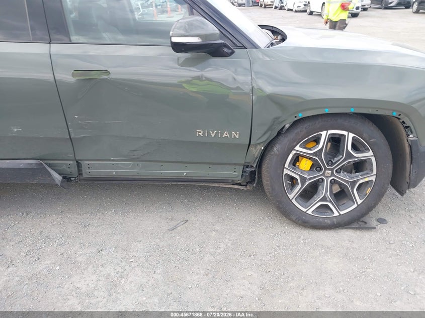 2023 Rivian R1S Launch Edition VIN: 7PDSGABL6PN000530 Lot: 45671868