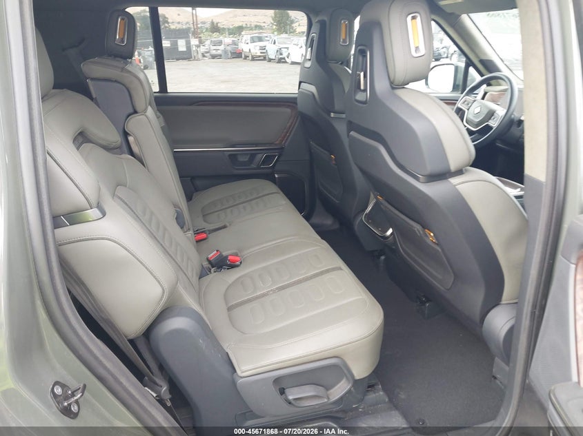2023 Rivian R1S Launch Edition VIN: 7PDSGABL6PN000530 Lot: 45671868