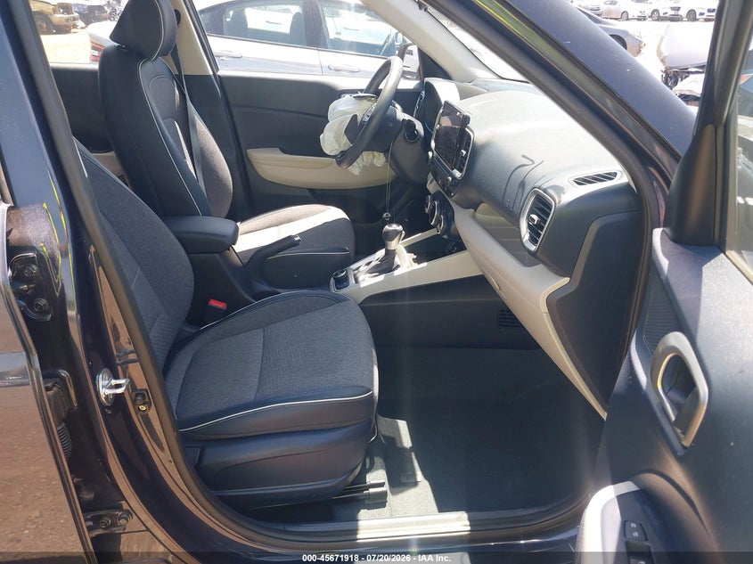 2023 Hyundai Venue Limited VIN: KMHRC8A34PU231942 Lot: 45671918