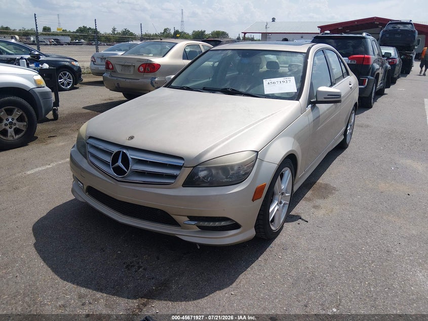 2011 Mercedes-Benz C 300 Luxury/Sport, Затопление, IAAI, VIN WDDGF5EB5BR159119 — фото 2