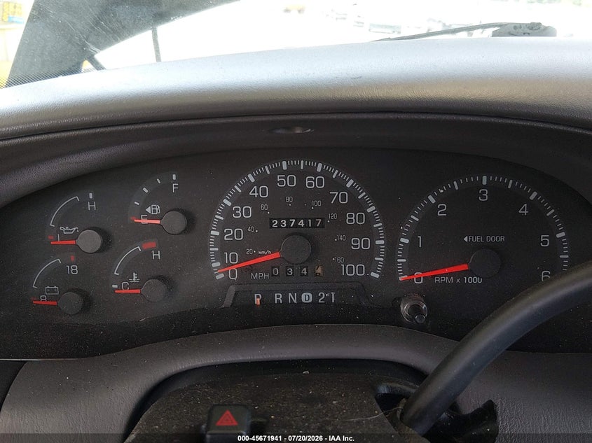 1997 Ford Expedition Eddie Bauer/Xlt VIN: 1FMFU18L6VLB81884 Lot: 45671941