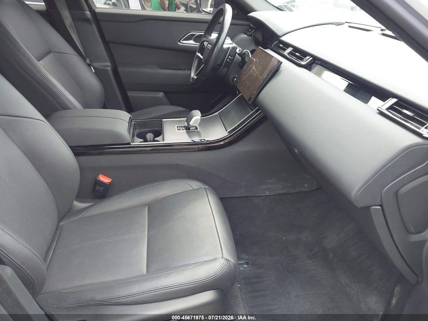 2025 LAND ROVER RANGE ROVER VELAR auction photo 5