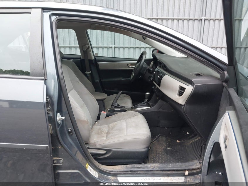 2015 TOYOTA COROLLA auction photo 5