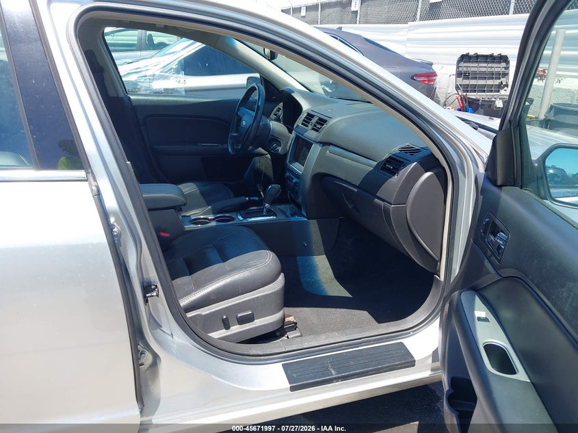 2011 FORD FUSION auction photo 5
