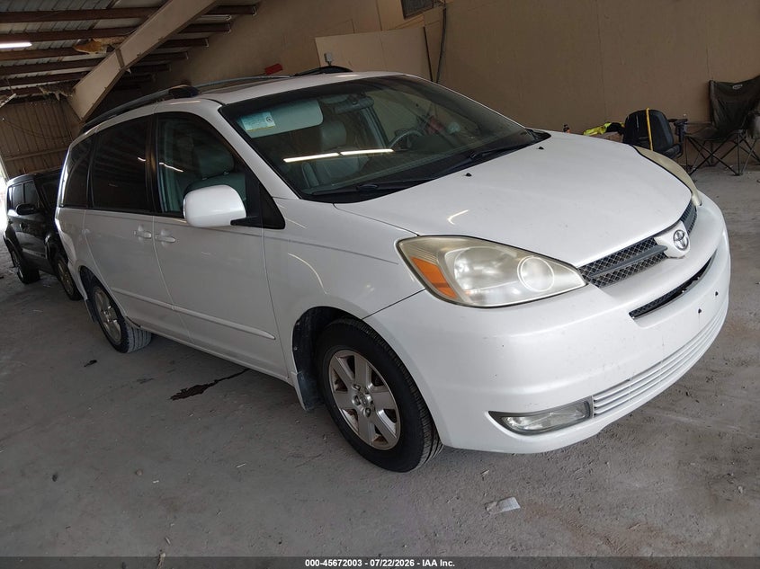 2004 Toyota Sienna