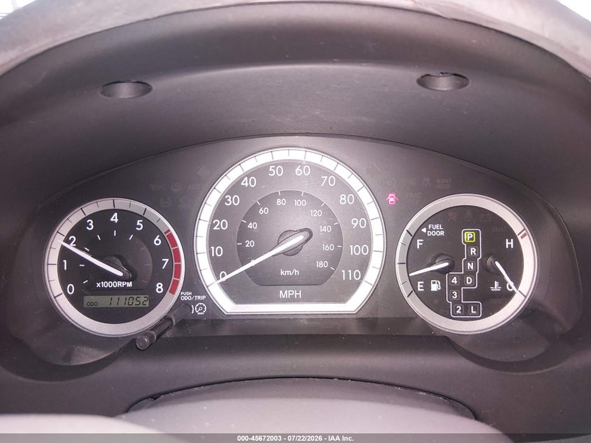 2004 TOYOTA SIENNA auction photo 7