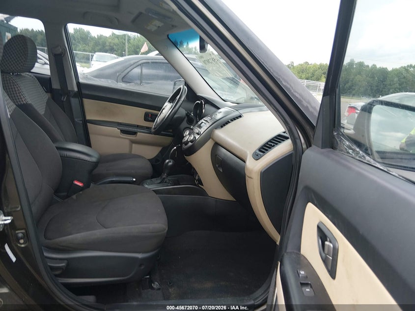 2011 Kia Soul ! VIN: KNDJT2A22B7281073 Lot: 45672070