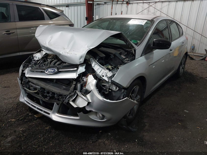 Vin: 1fahp3k2xcl433798, lot: 46170719, ford focus se 20122