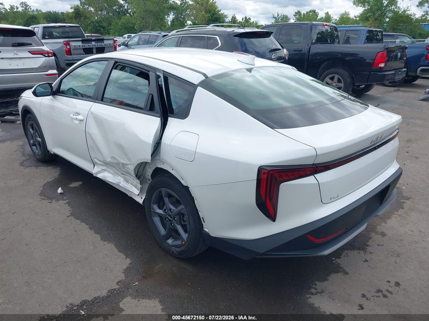Vin: 3kpft4de0se236687, lot: 46170751, kia k4 lxs 20253