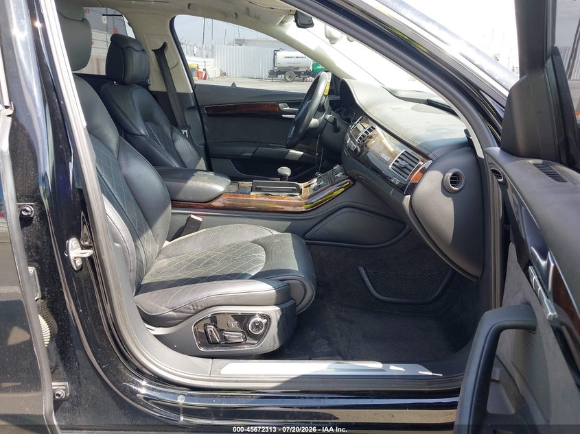 2015 AUDI A8 L auction photo 5