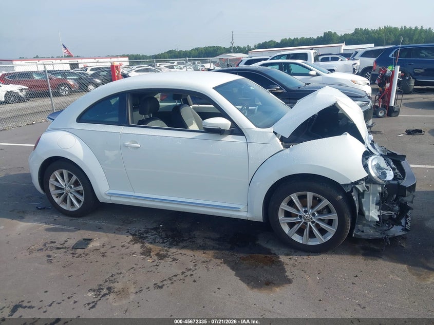 2017 Volkswagen Beetle 1.8T Se/1.8T Sel VIN: 3VWJ17AT7HM617260 Lot: 45672335