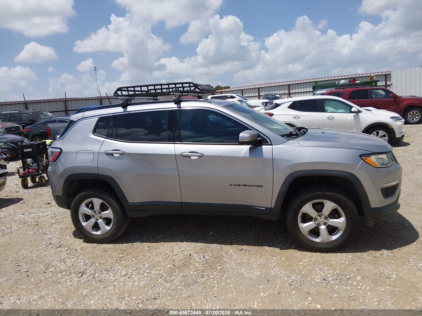 2018 Jeep Compass Latitude 4X4 VIN: 3C4NJDBB7JT114140 Lot: 45672449